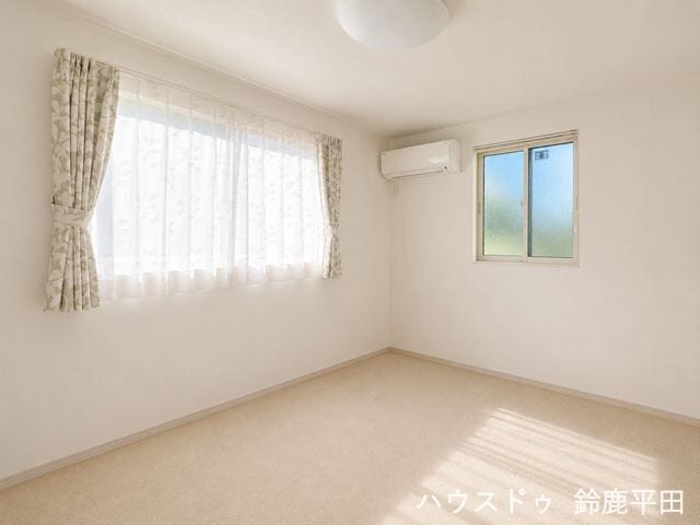 ※家具消し加工をしています。
【2階西側洋室】自然光や風を取り込める2面採光で、寝室や子供部屋などにおすすめです。