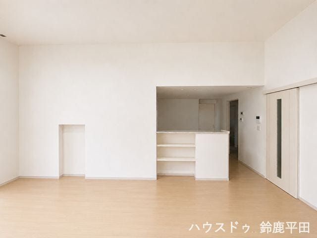 ※家具消し加工をしています
キッチンからLDKを見渡せるつくりでご家族とのコミュニケーションがとりやすいです。