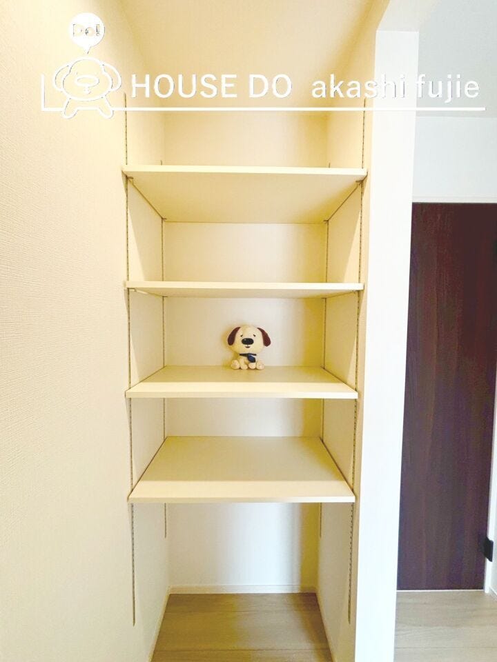 収納棚付き