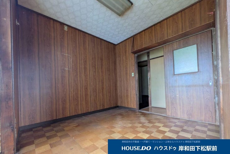 レトロな木目調が心地よい◎家具選びが楽しくなる個性派デザインルーム!