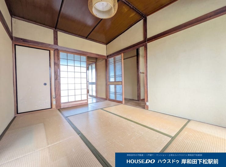 陽だまりに包まれる、開放感抜群の「2間続きの和室」!