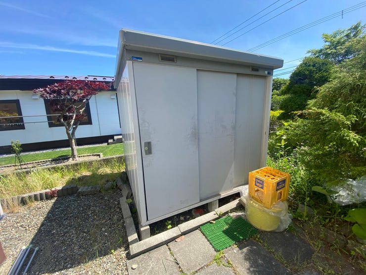 ■物置付きで、お車のタイヤなどもしまえます!