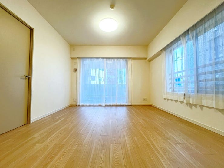 2面採光でとっても明るいお部屋です!
子供部屋としても良さそうです!