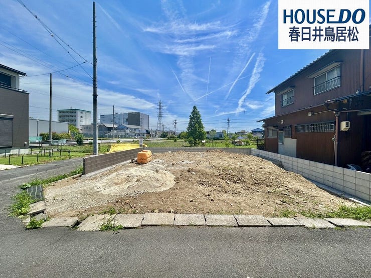【外観】
◇6月1日撮影 外観写真◇
名鉄小牧線「関内」駅徒歩約10分で通勤・通学に便利♪閑静な住宅街に限定1棟で新築戸建ての登場です!小学校まで徒歩約10分♪子育て世帯にもおすすめです♪