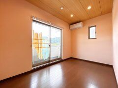 【リフォーム済】2階西側洋室