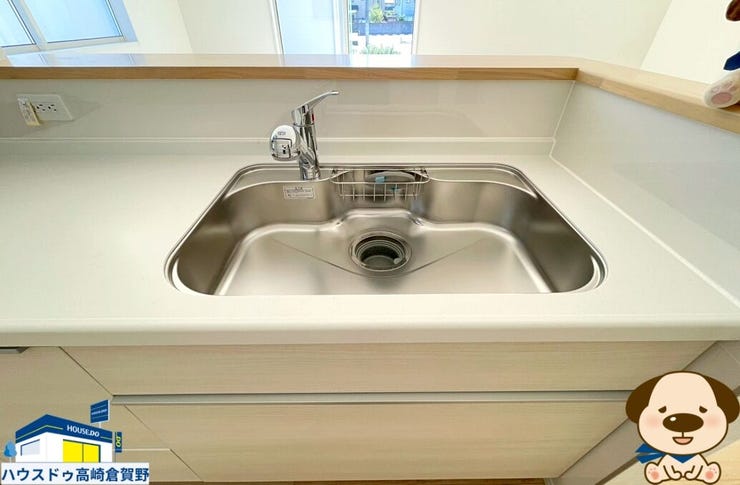 調理から後片付けまでスムーズに進められそうな、機能的なシンクです。