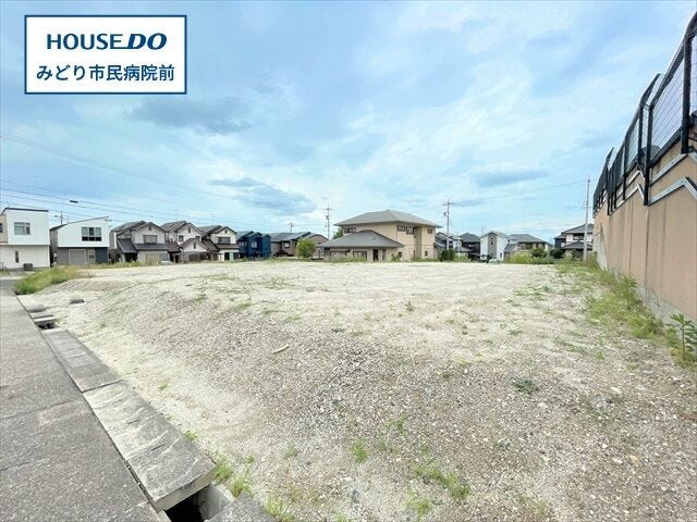 ・旬楽膳 滝ノ水店まで徒歩5分(約330m)
・V・drug緑鳴丘店まで徒歩5分(約380m