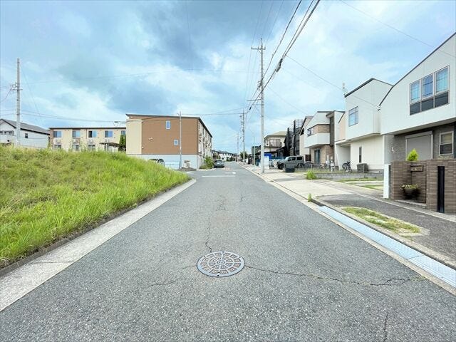 近隣の雰囲気は実際に見て、感じていただくのが一番です!
ぜひ現地を見に来てください♪お問い合わせお待ちしております。