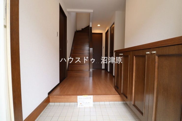 靴箱付き玄関