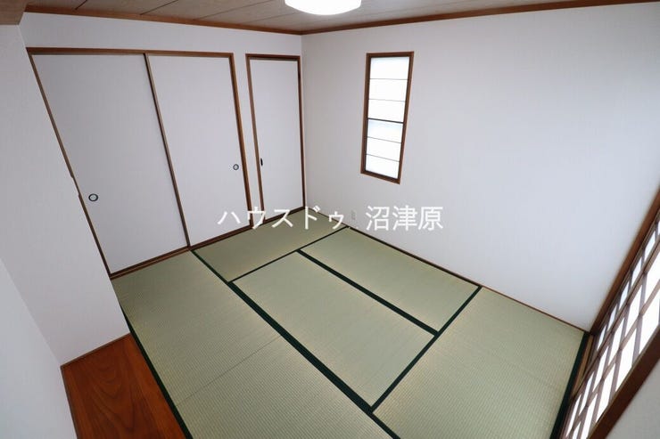 畳は表替え済み