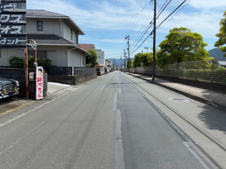 北西側前面道路