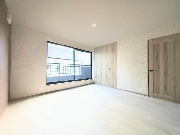 3階の洋室です!
収納が多いお部屋です!