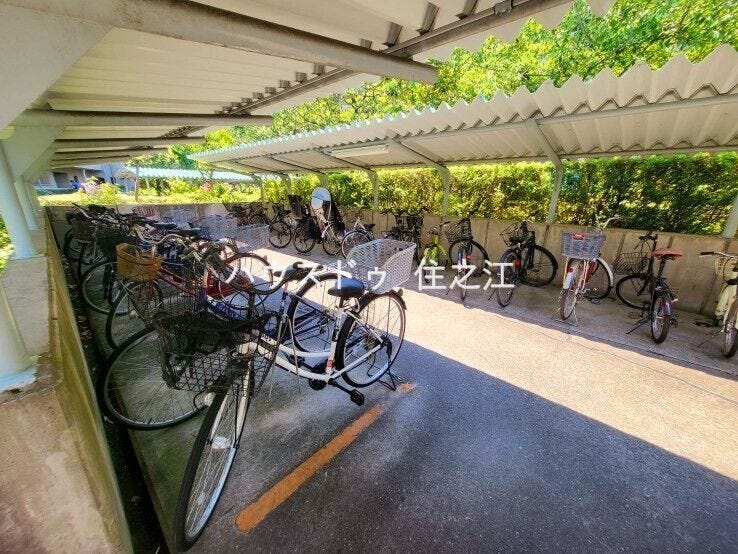 ★駐輪場も区画数はたくさんございます。空き状況の確認はお気軽にお申し付け下さい。
