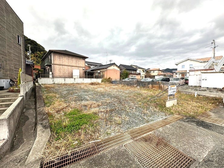 【外観】
ゆったり 76.83坪♪
平家の検討も可能な大きさです♪
上水道官引き込み済。