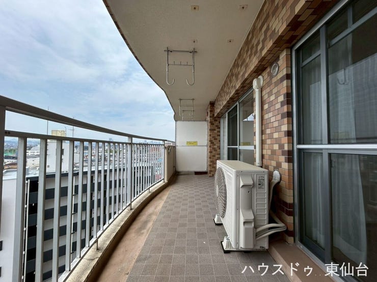 風通しが良く、日常的に使いやすい快適な屋外スペースです