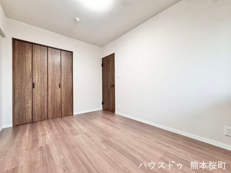 ■6.0帖洋室■寝室、書斎、趣味の部屋。家族の成長やライフスタイルに合わせ、様々な使い方ができる快適な空間です。