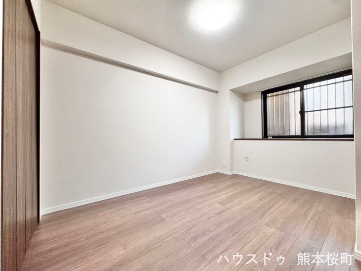 ■5.7帖洋室■寝室、書斎、趣味の部屋。家族の成長やライフスタイルに合わせ、様々な使い方ができる快適な空間です。
