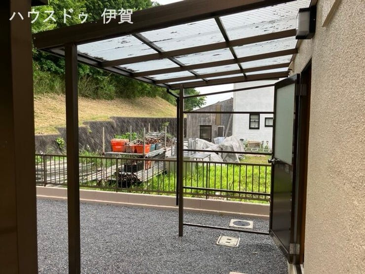 裏にもあります