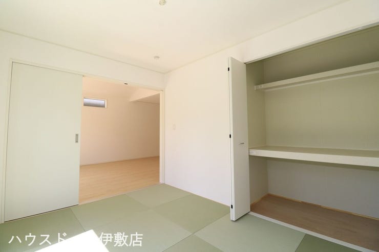 脇元 新築戸建 【和室6帖】
押入付きで布団なども楽々収納可能です！