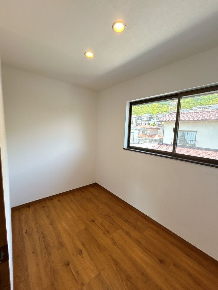 ☆2階納戸☆照明器具新設済みです☆