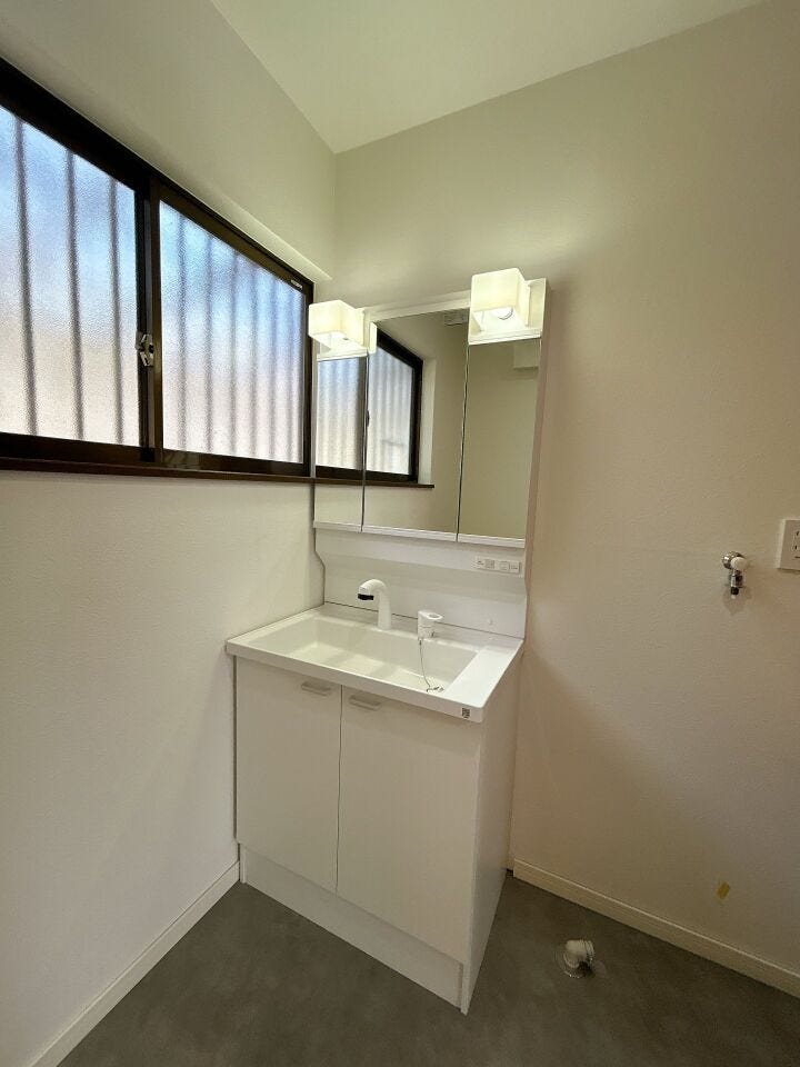 ☆洗面台新品交換済みです☆