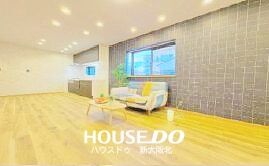 ■アクセントクロスがお洒落なリビング!
■システムキッチンなど設備も充実!