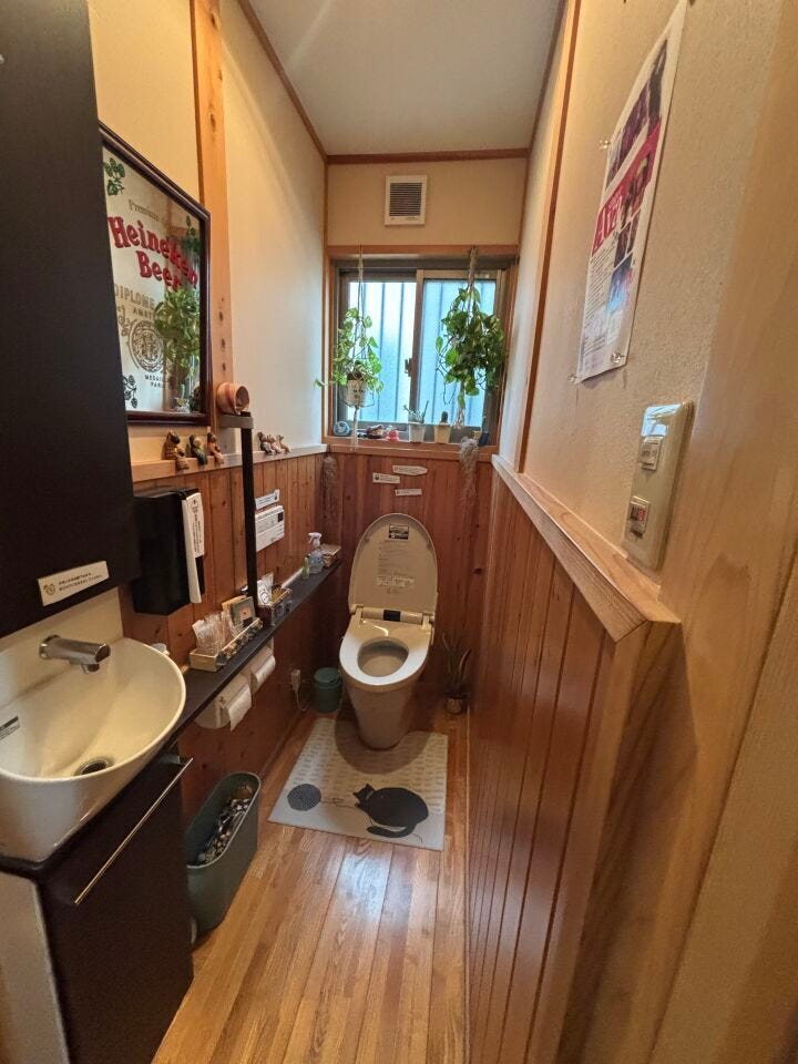 1Fトイレ手洗い付き