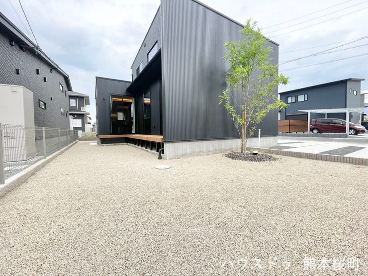 ■遊びと安らぎの多目的空間■子どもが安全に遊べ、ペットと触れ合い、大人も自然に癒やされる、暮らしを彩るスペースです。