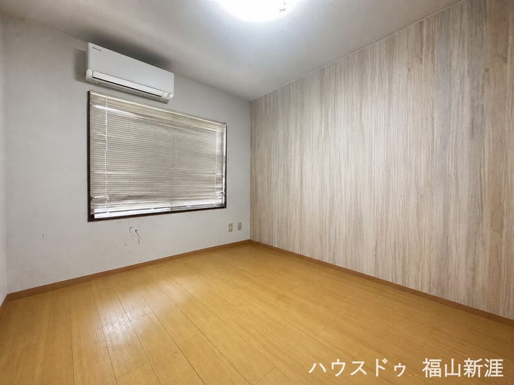 洋室になります♪
※掲載写真はAI加工を用いて室内の物品を消去しております。実際の現況と異なる場合は、現況を優先とさせていただきます。