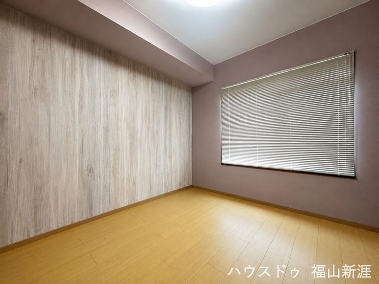 洋室になります♪
※掲載写真はAI加工を用いて室内の物品を消去しております。実際の現況と異なる場合は、現況を優先とさせていただきます。