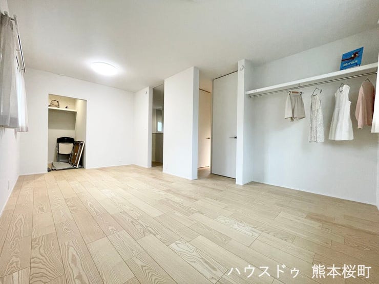 ■2階6+4.5帖洋室■心からリラックスできる静けさ、上質な眠りで、毎日をリセットします。明日への活力を養う空間です。