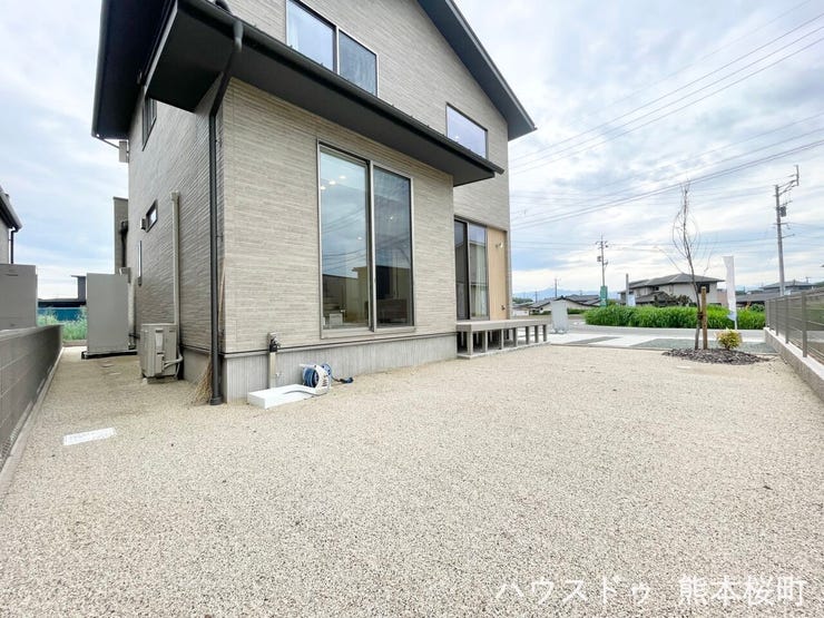 ■遊びと安らぎの多目的空間■子どもが安全に遊べ、ペットと触れ合い、大人も自然に癒やされる、暮らしを彩るスペースです。