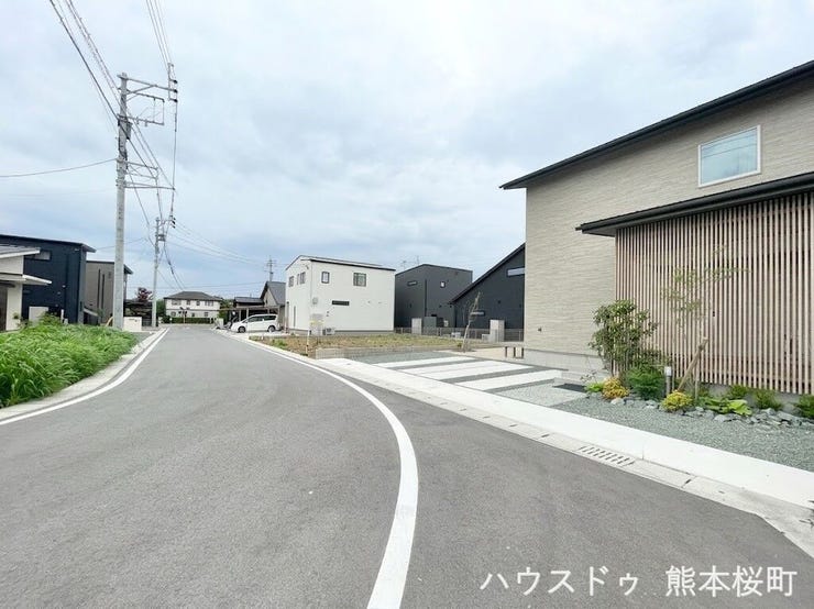 ■理想を叶える新しい暮らしの舞台■高いデザイン性と機能性を兼ね備えた住まい。ここで、家族の新しい物語が始まります。