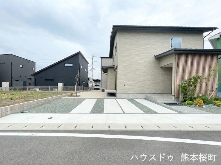 ■車と趣味の幅が広がる場所■単なる駐車スペースではない、洗車やタイヤ交換、DIYにも使える多目的な屋外スペースです。