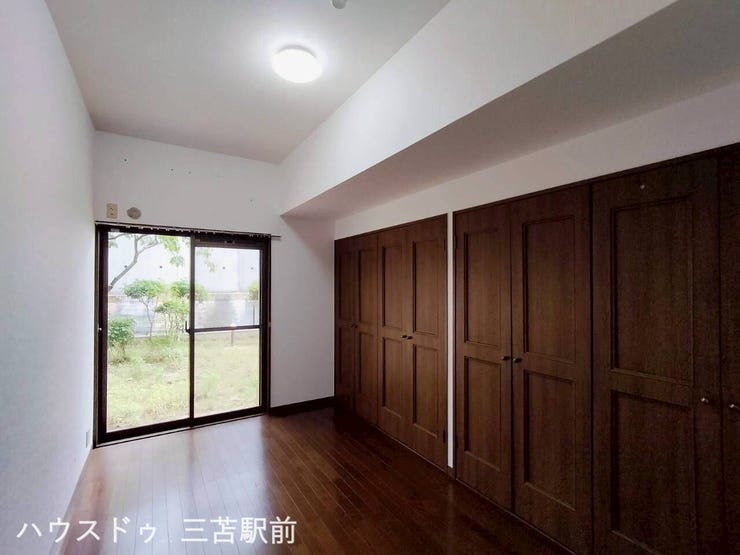 5.5帖洋室はクローゼット2箇所!