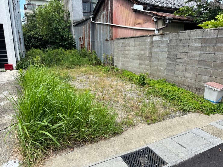 小学校まで徒歩8分の立地なのでお子様の登下校も安心です!