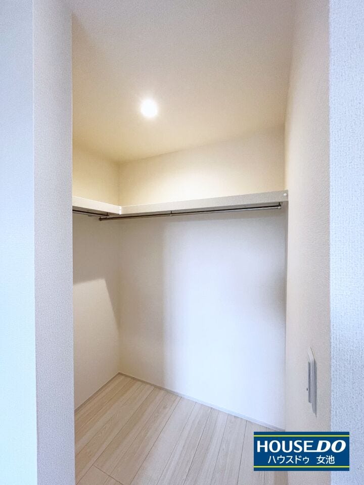 2026年7月撮影/洋室10.5畳(ウォ―クインクローゼット)
