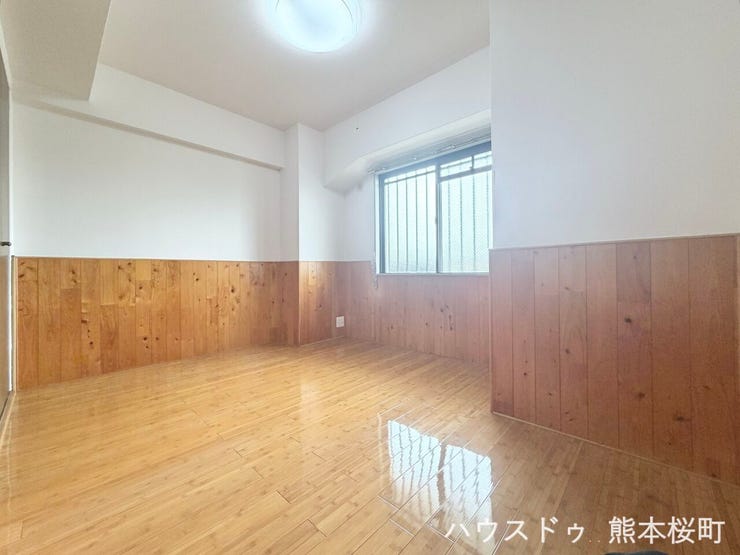 ■洋室②■寝室、書斎、趣味の部屋。家族の成長やライフスタイルに合わせ、様々な使い方ができる快適な空間です。