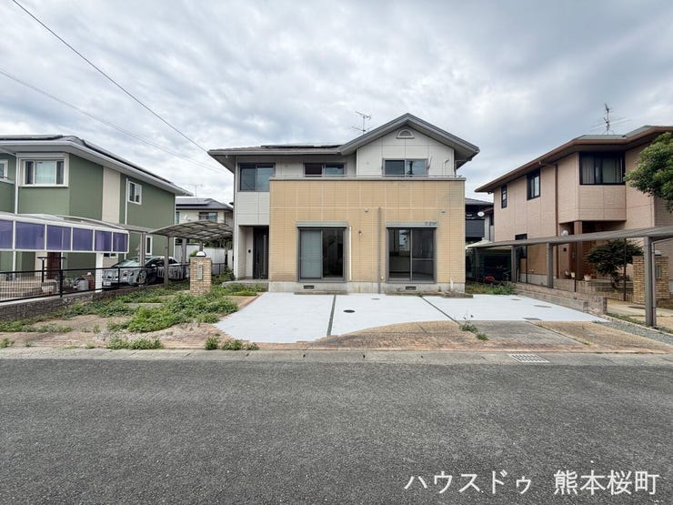 ■車と趣味の幅が広がる場所■単なる駐車スペースではない、洗車やタイヤ交換、DIYにも使える多目的な屋外スペースです。