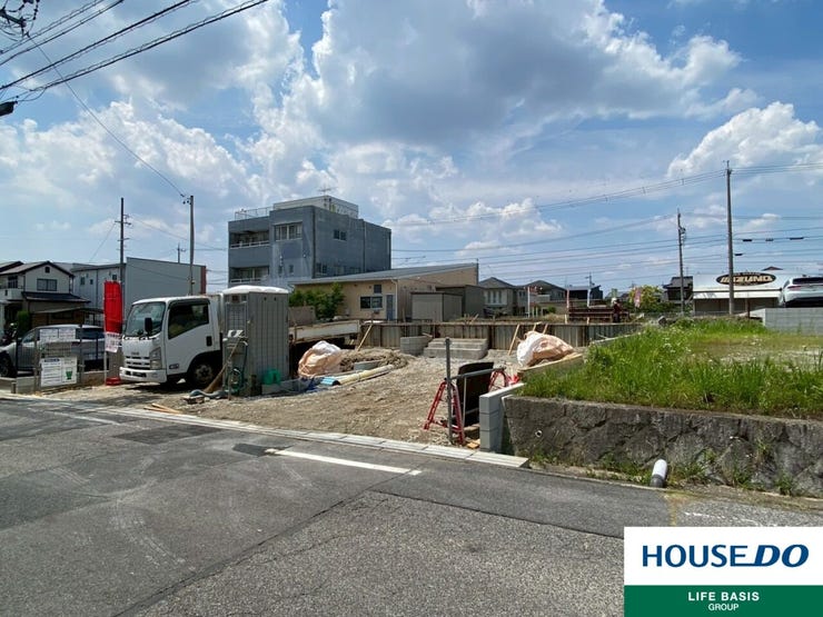 【通風良好】爽やかな風が家全体に行き渡る快適な住まい。風通しが良いことで、健康にも良い影響を与え、心地よい空気が家族全員をリフレッシュさせます。開放感あふれる空間で健康的な暮らしを実現できます。