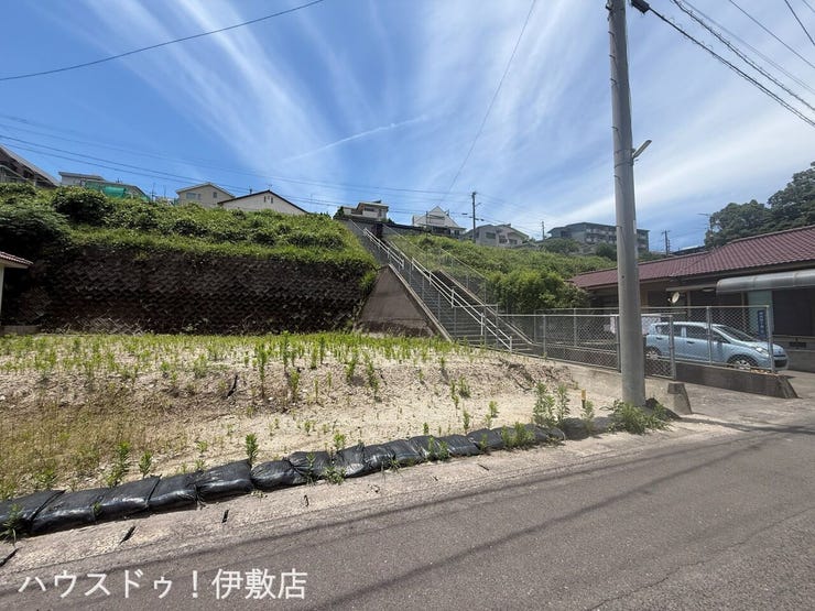 【外観写真】
・明和小学校まで徒歩10分、中平公園まで徒歩2分と子育てしやすい立地