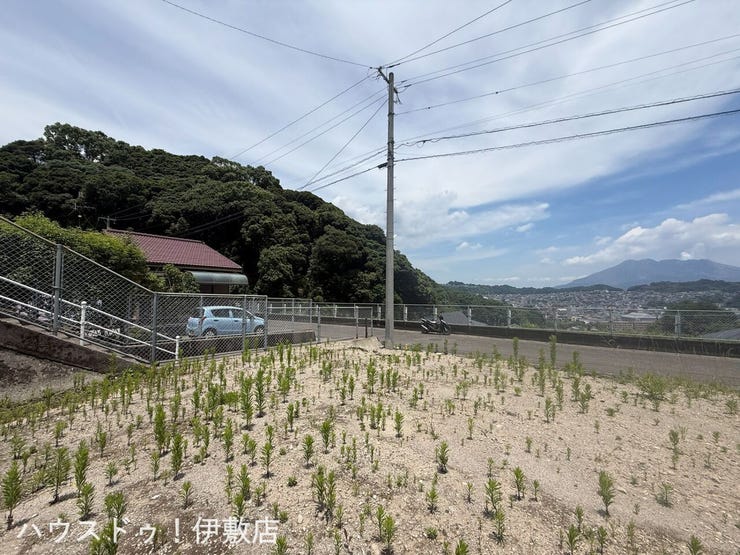 【外観写真】
「他社で住宅ローンに落ちてしまった」「車のローンが残っている」など、住宅ローンでお困りの方はぜひ一度弊社までご相談ください。