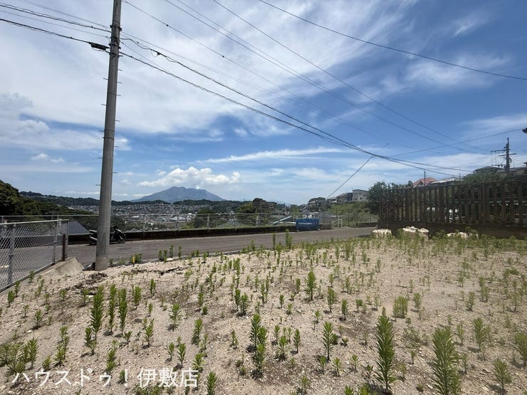 【外観写真】
太陽光発電、蓄電池のご相談もお気軽にお申し付けください