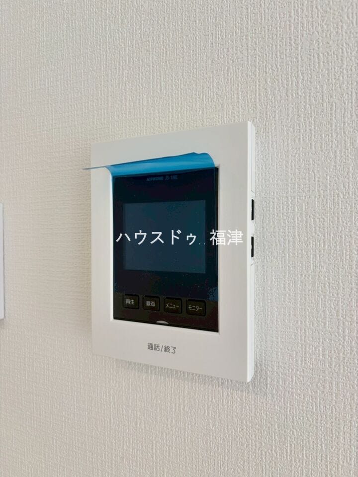 来訪者の顔が見えるので、
お子様が一人でお留守番をしても安心。
《古賀市千鳥6丁目 新築戸建》
