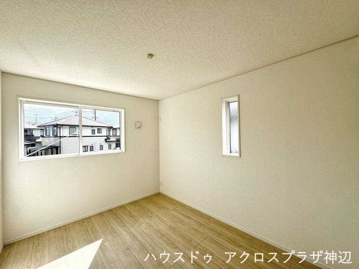 【洋室6帖】すっきりとしたレイアウトがしやすく、自分好みの快適な空間づくりを楽しめます。