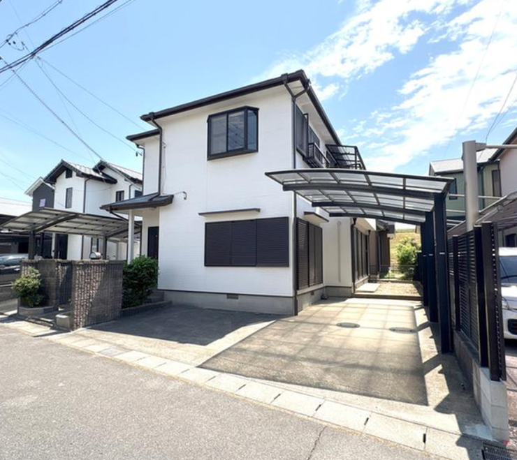 【外観】
住宅ローンのご相談だけでもOK!
専門スタッフがお客様にベストな方法をご提案致します♪