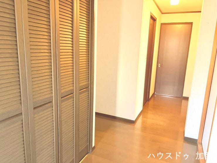 玄関横収納
