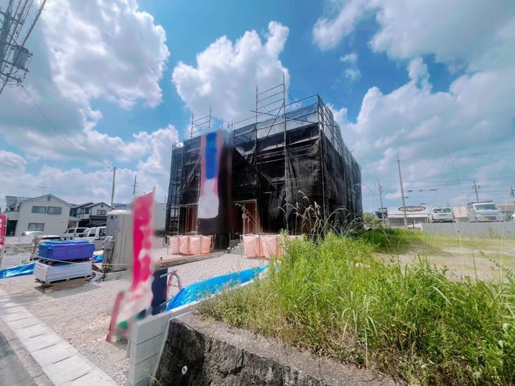 お住まい購入に向けての『質問』・『疑問』。具体的に何を準備をして進めたらいいのか?些細な事でも何でも質問して下さい。安心してお住まいが購入出来るようサポート致します!