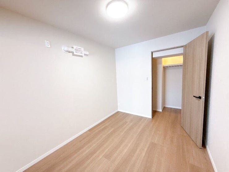ご家族揃ってお休みいただける、広々としたお部屋です。