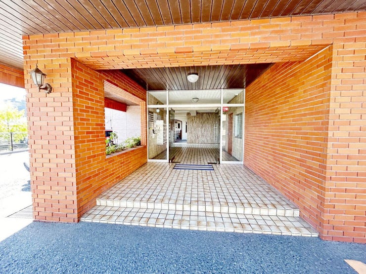 【角部屋】モニター付きインターホン♪シャンプードレッサー♪ペット相談可♪スーパーまで徒歩10分圏内♪
